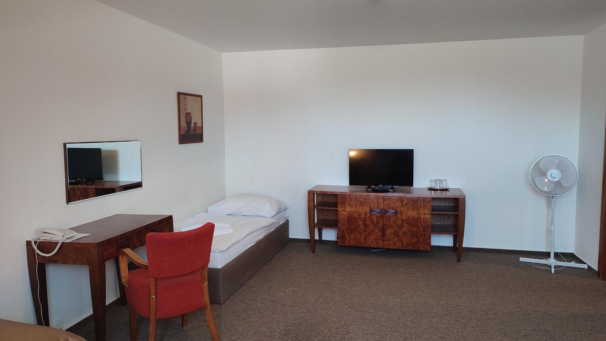 Hotel Vion Zlaté Moravce Eksteriør bilde