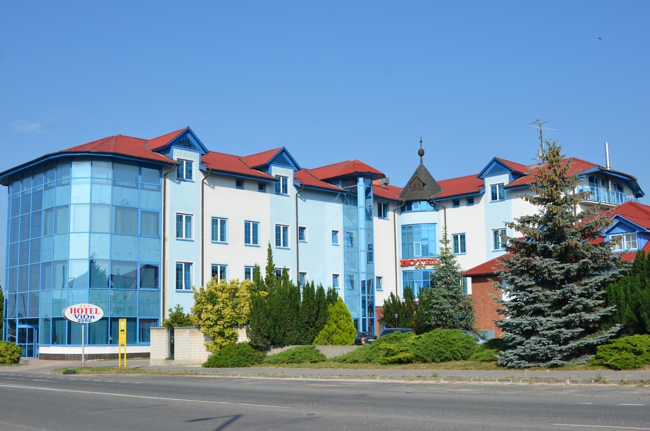 Hotel Vion Zlaté Moravce Eksteriør bilde